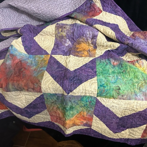 New Hand Made Quilted Blanket, Purple, Lavender Tie-Dye Baby Blanket - Picture 9 of 9